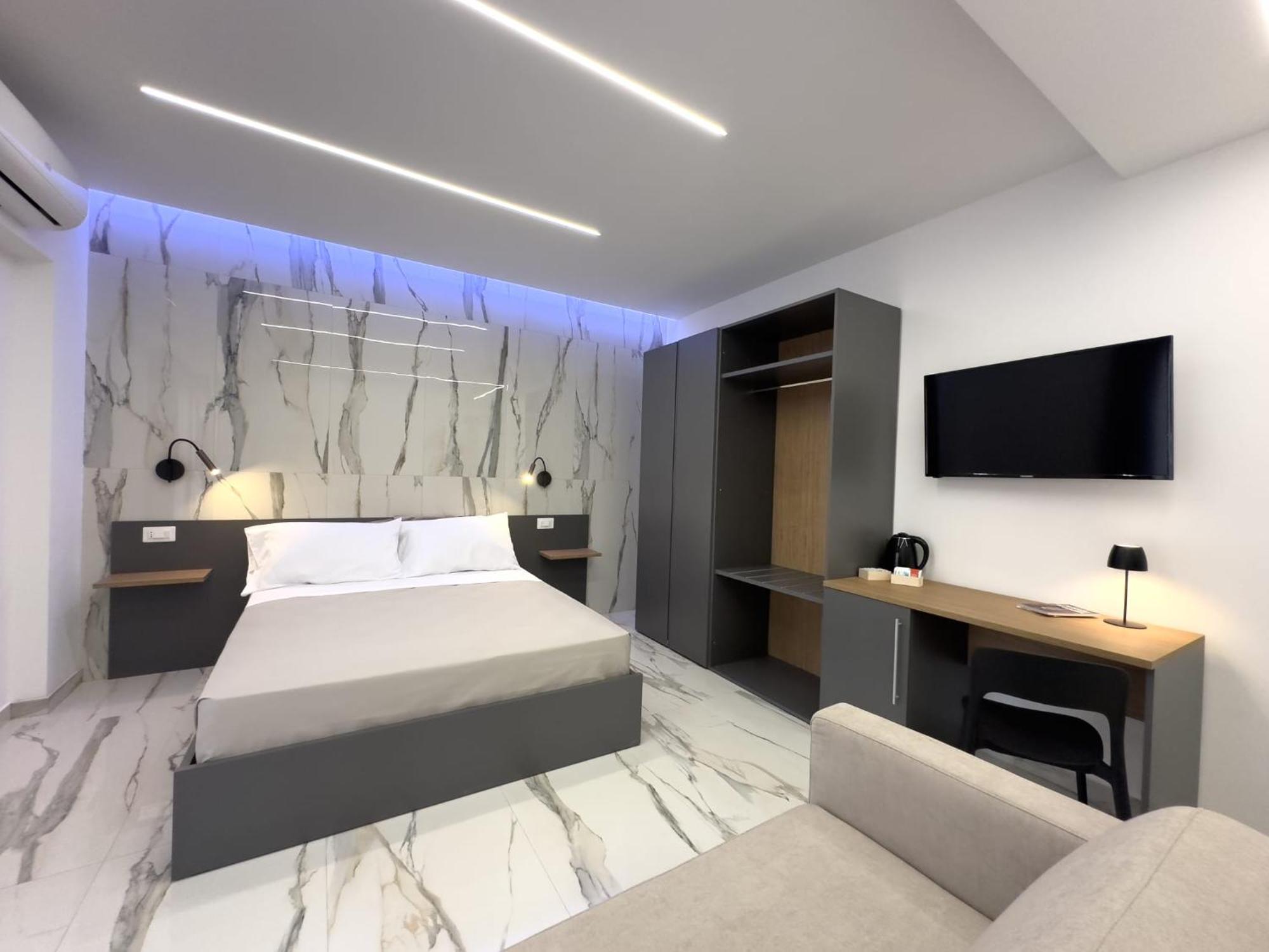 B&B Arcade Luxury Montepaone Lido Buitenkant foto